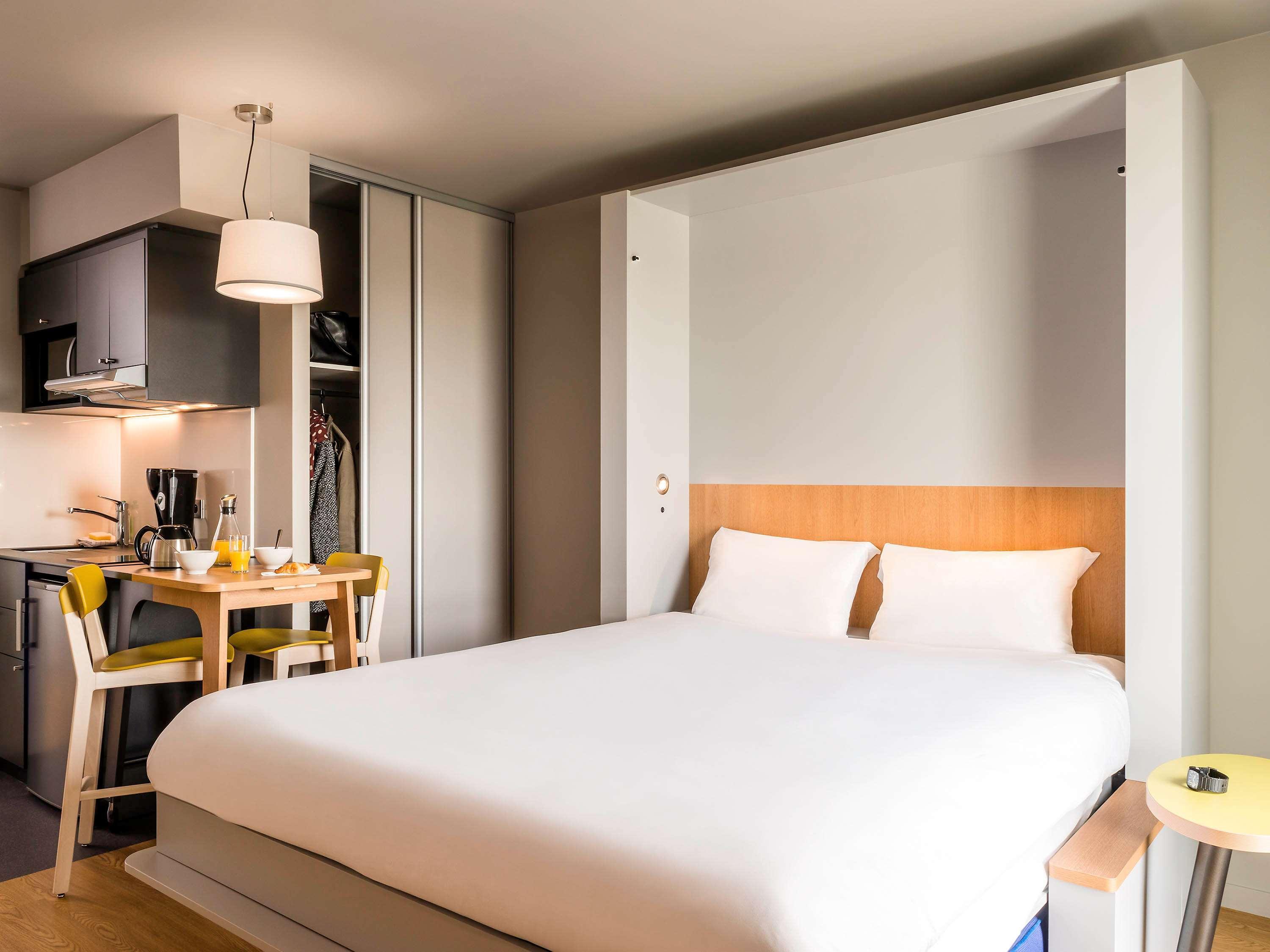 Aparthotel Adagio Access Colombes La Defense Экстерьер фото