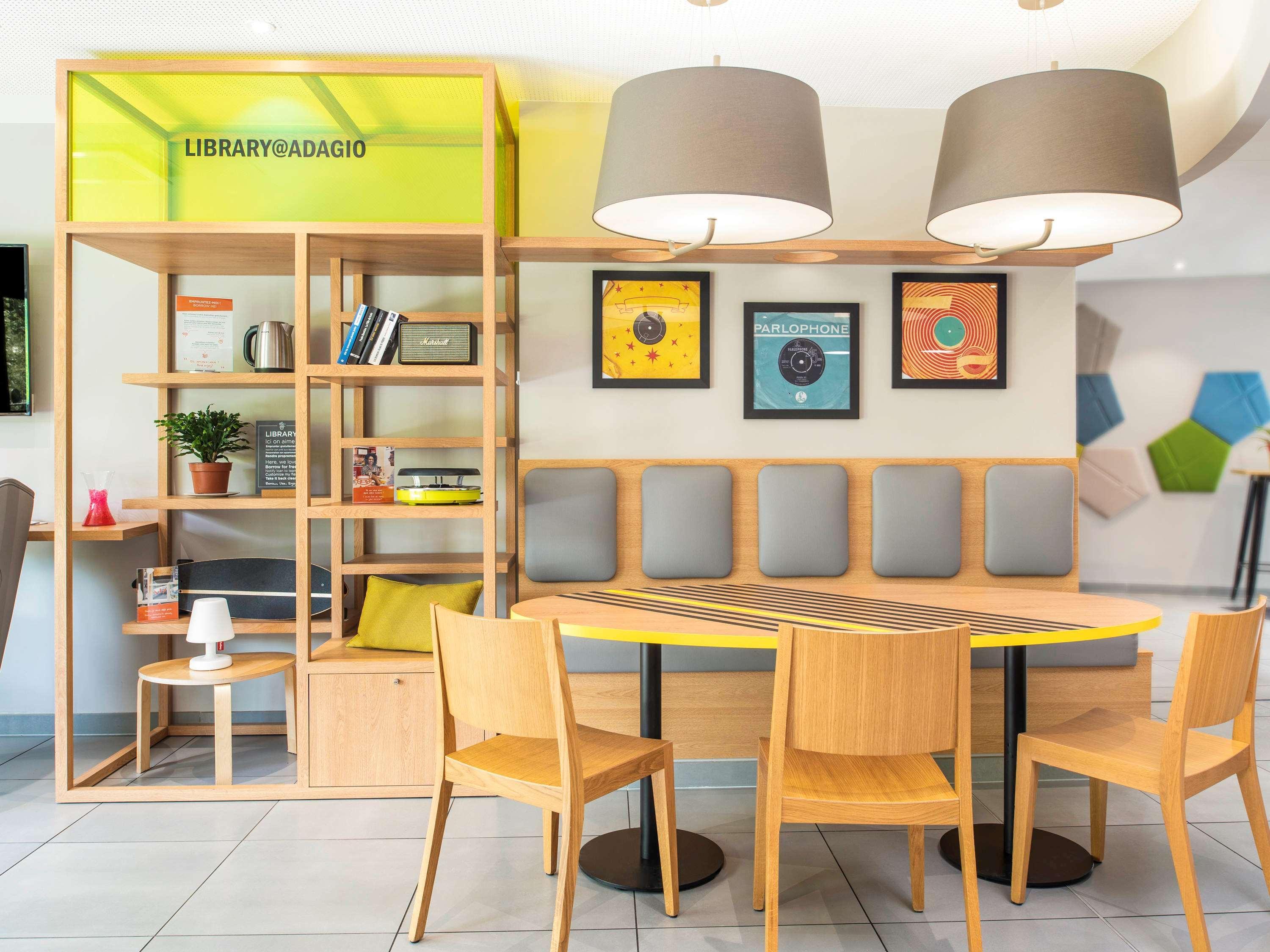 Aparthotel Adagio Access Colombes La Defense Экстерьер фото