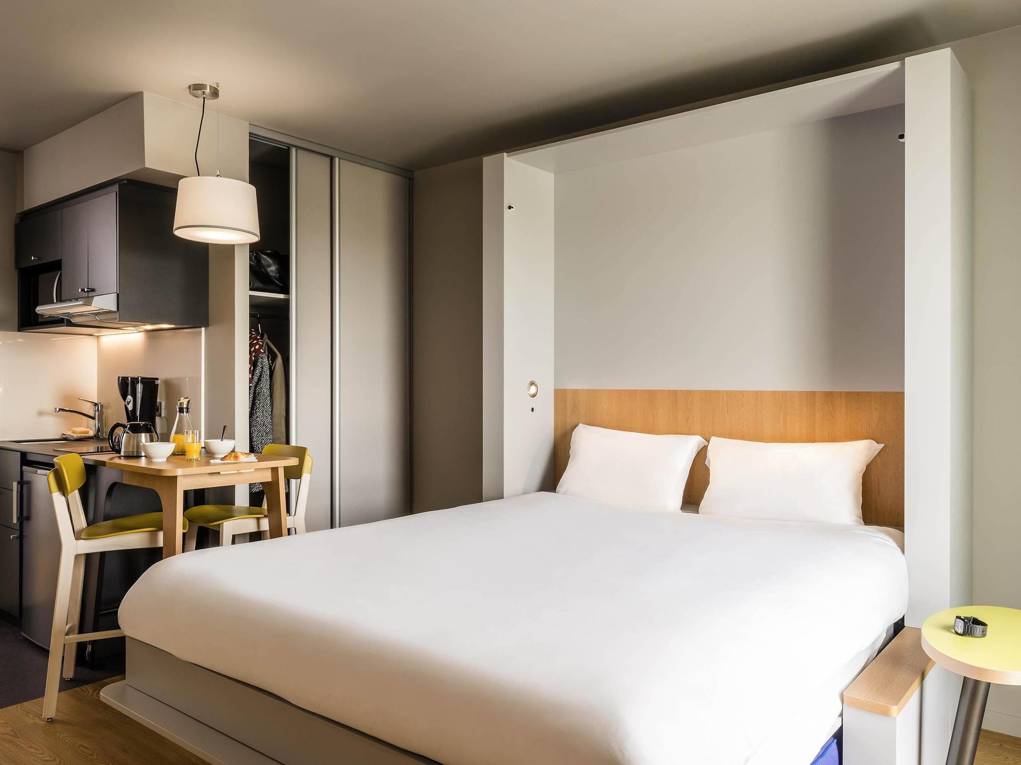 Aparthotel Adagio Access Colombes La Defense Экстерьер фото