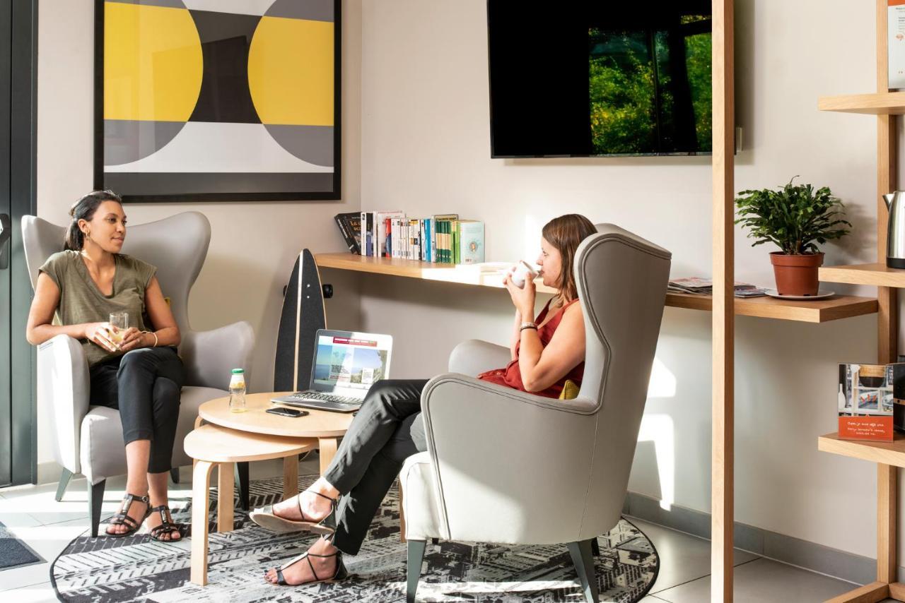 Aparthotel Adagio Access Colombes La Defense Экстерьер фото