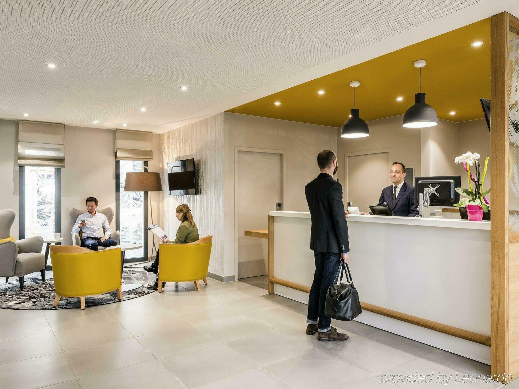 Aparthotel Adagio Access Colombes La Defense Экстерьер фото